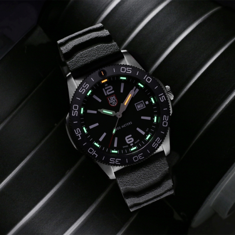 Luminox Pacific Diver XS.3121 Men's Watch - GioielleriaLucchese.it