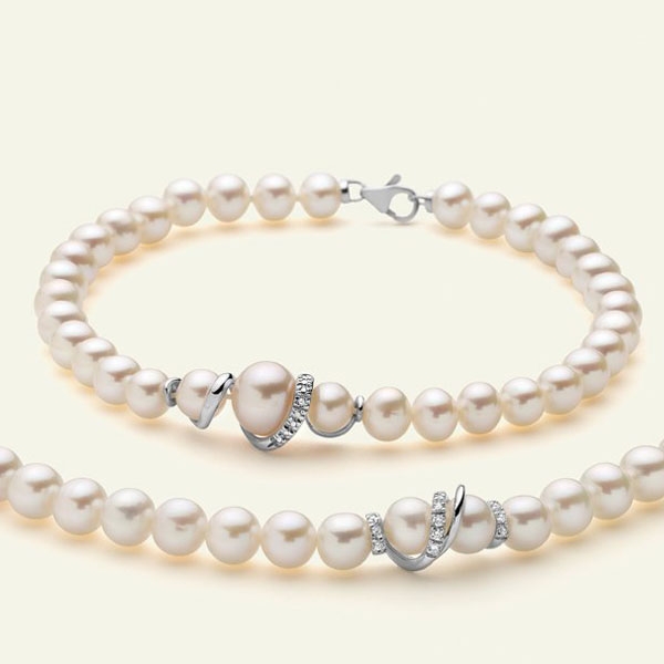 Pearls: Meaning, When to Give Them, Tips on How to Wear Them and Curiosities